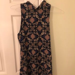 Boutique Sleeveless Pattered Dress Size Large